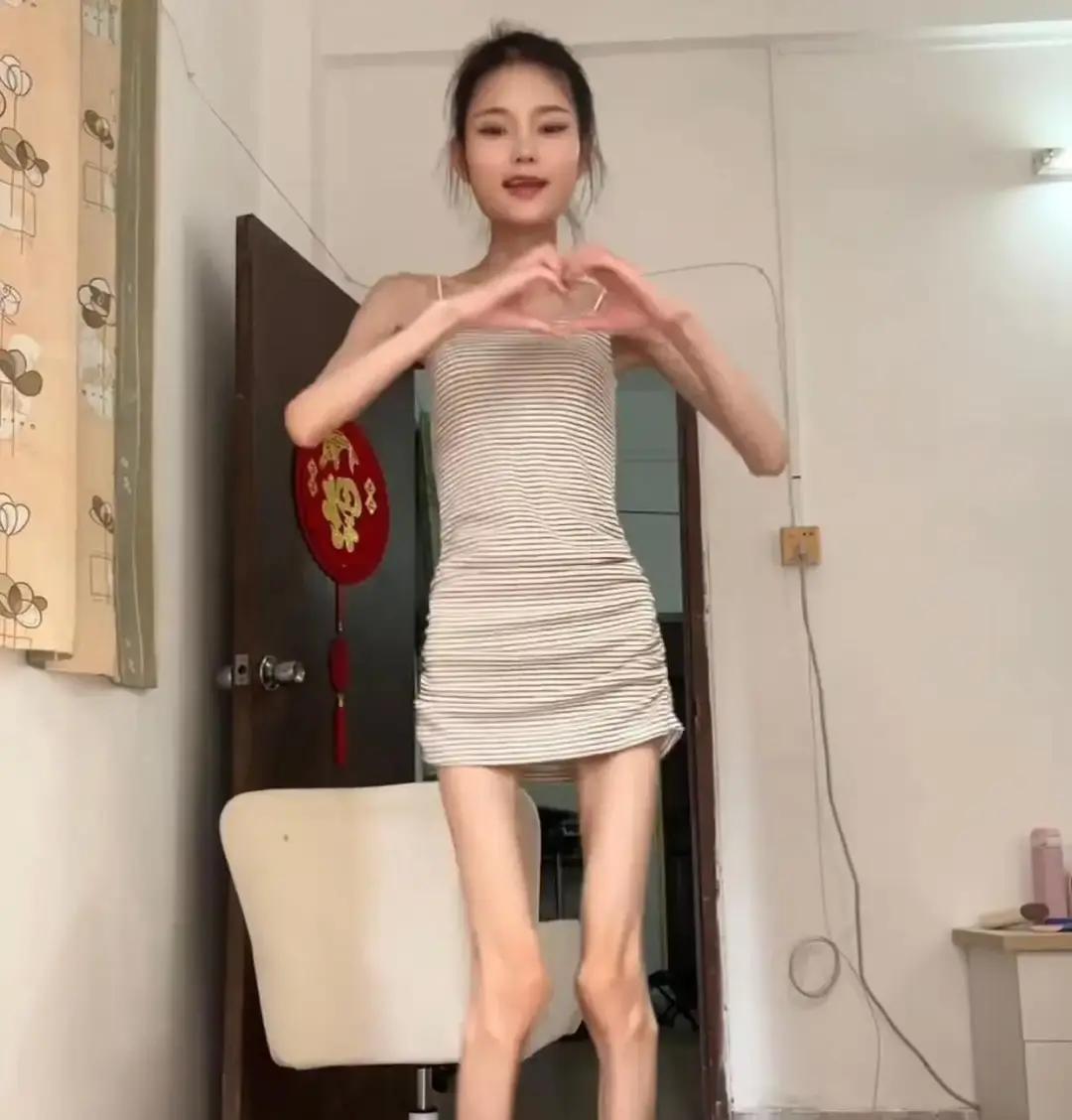 一位医生令人醍醐灌顶的一段话：“甭管你是啥体重，只要你一天只吃两个白馒头，两个水