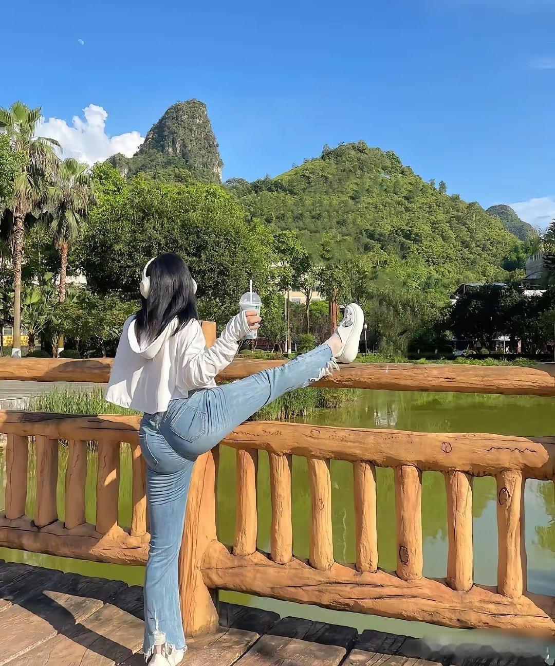 就这性格，到哪必须成亮点！