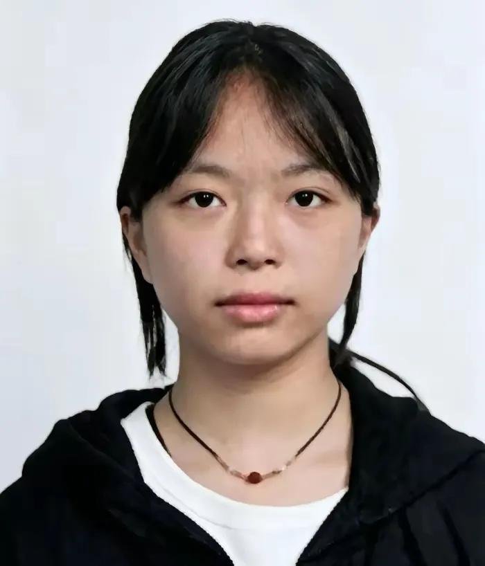 揪心求助！广西贵港两名少女失联超百小时，家人悲痛万分，全城焦急寻找广西贵港