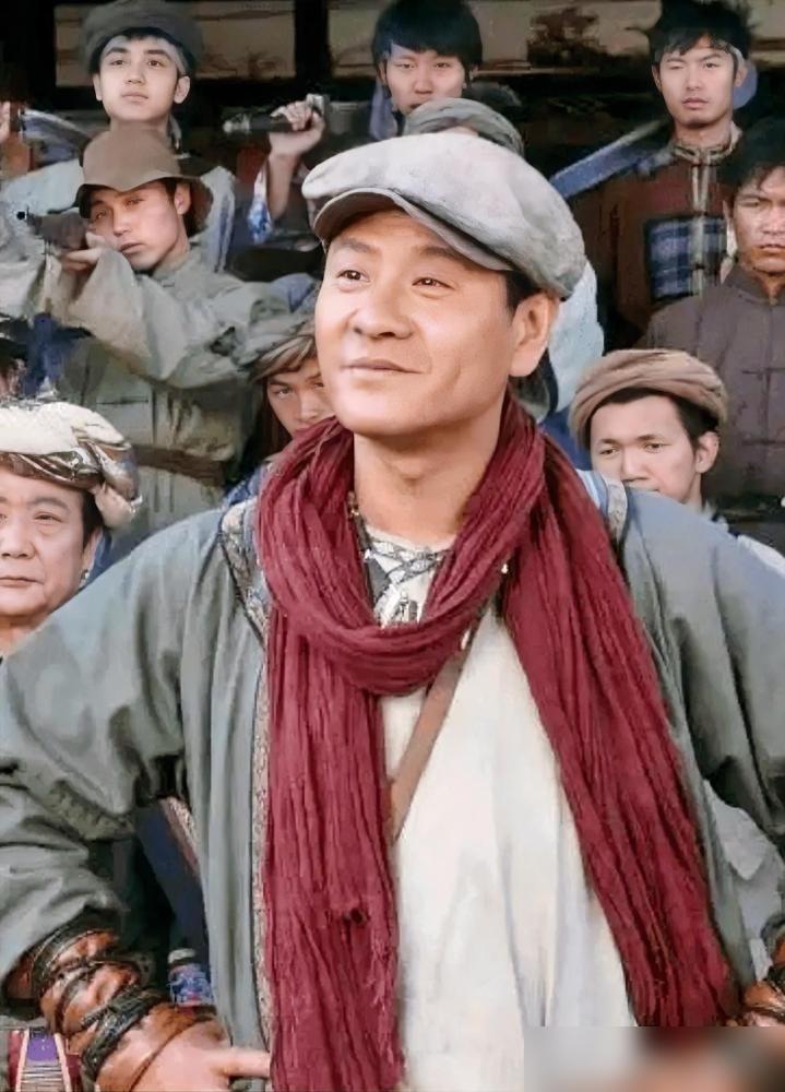 资本抛弃朱亚文，根本不是因为他那句蠢话。我告诉你，那只是一个信号。一个资本终