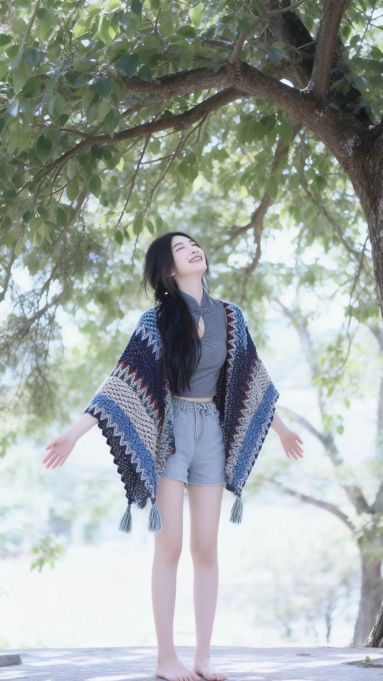 阳光下的自由时光，微笑拥抱自然🌞🌳女人这辈子可以靠谁？女生长期坚持健身是什