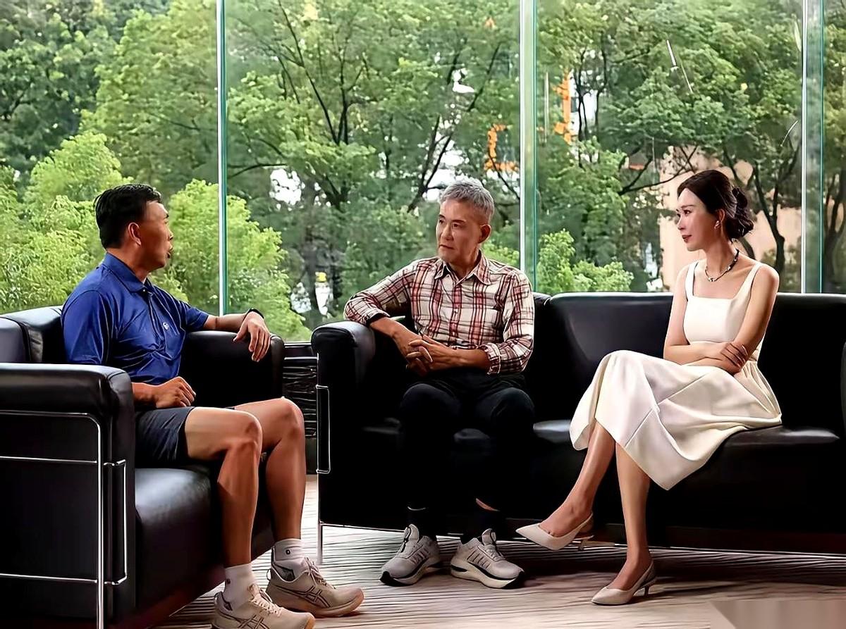 上午手一抖，抄底了茅台。就那个传说中大佬补仓的点位。我寻思着，这总稳了吧？结