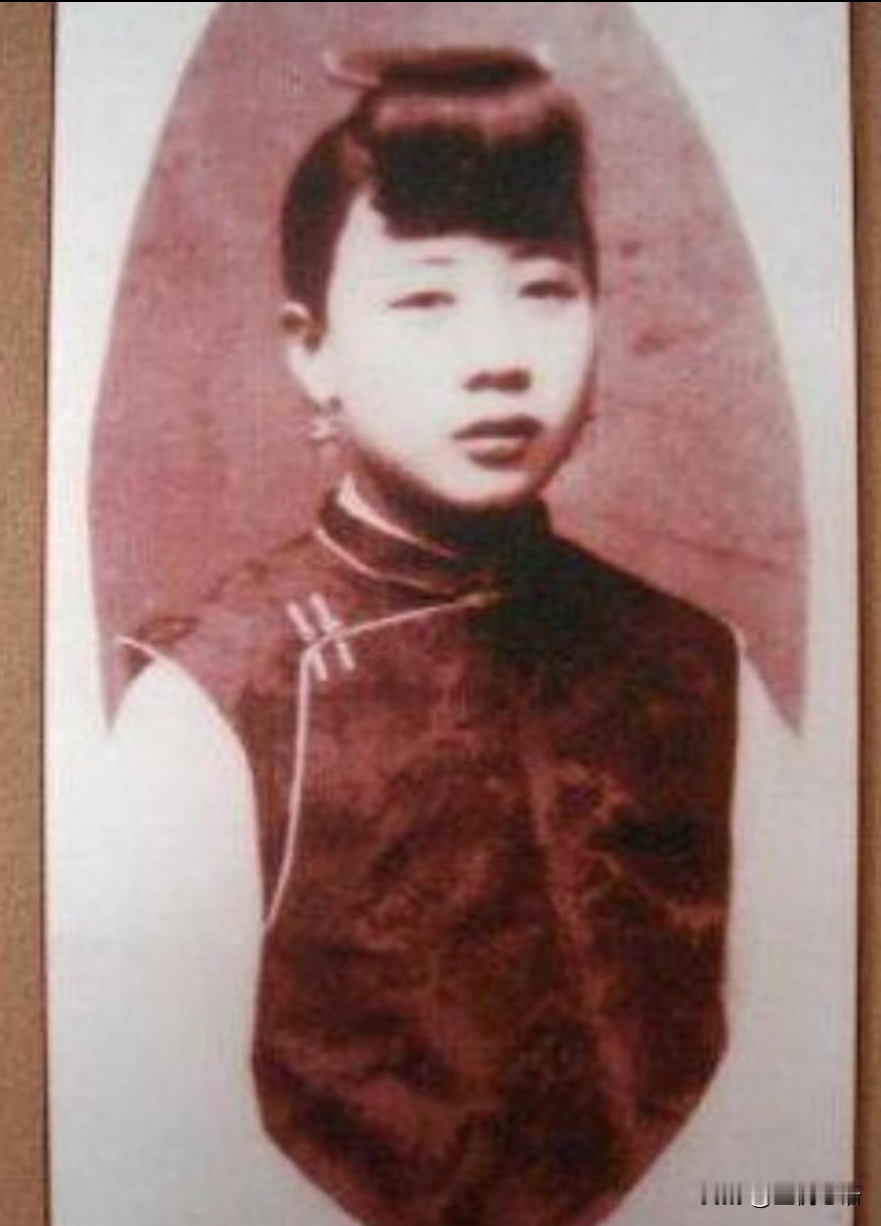 她睡过状元、救过北京，最后却裹着破棉被冻死，这一生太唏嘘！谁能想到，清末最传奇