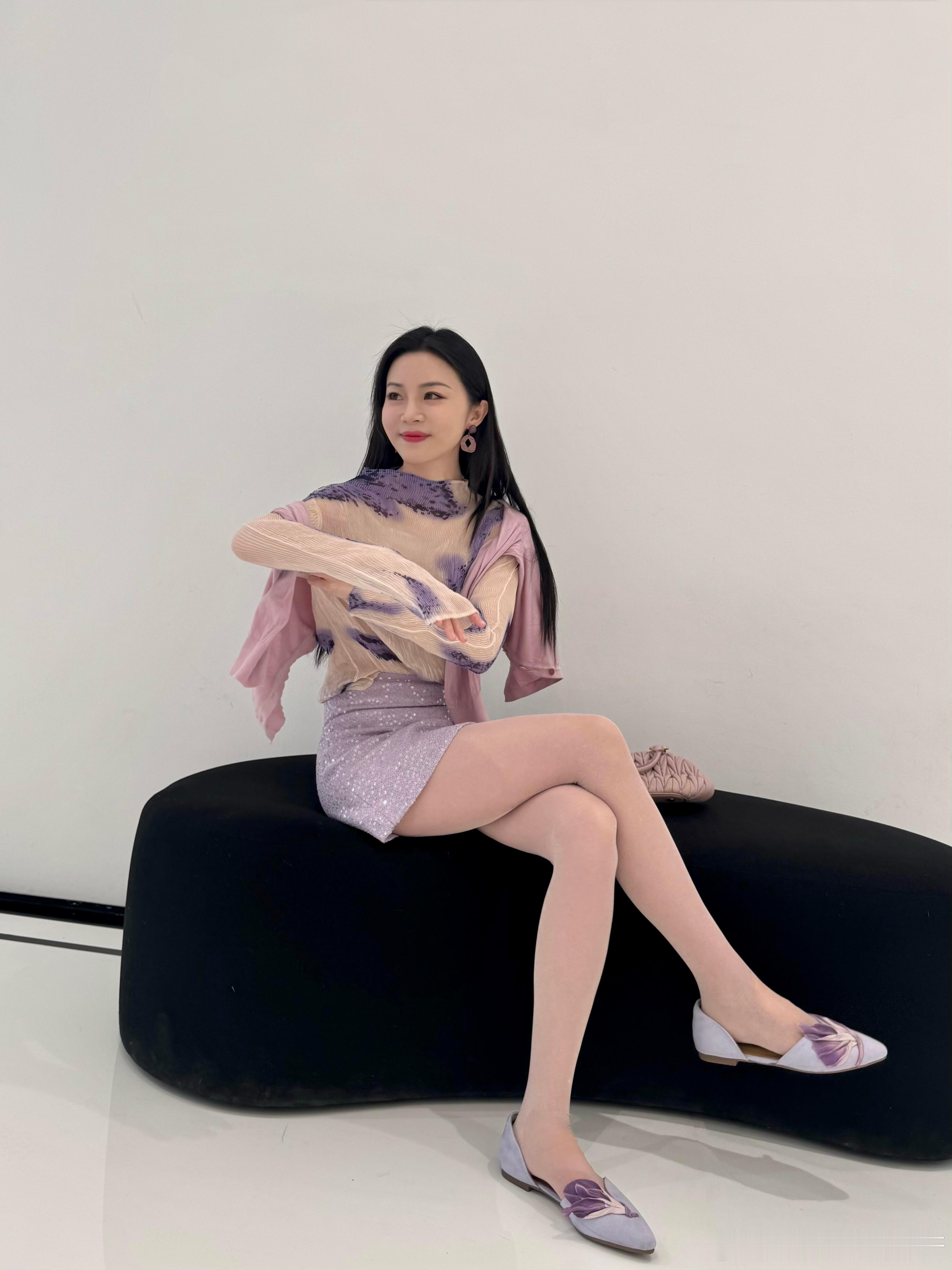 丝袜平底鞋，金融女白领的日常穿搭～​​​