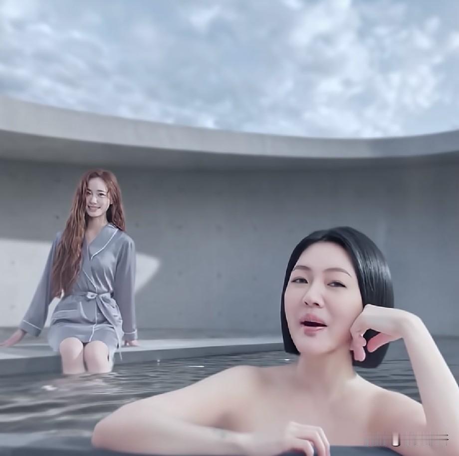 小S携二女儿合体拍广告！母女同框氛围感拉满，两代风格碰撞引热议小S和二女儿