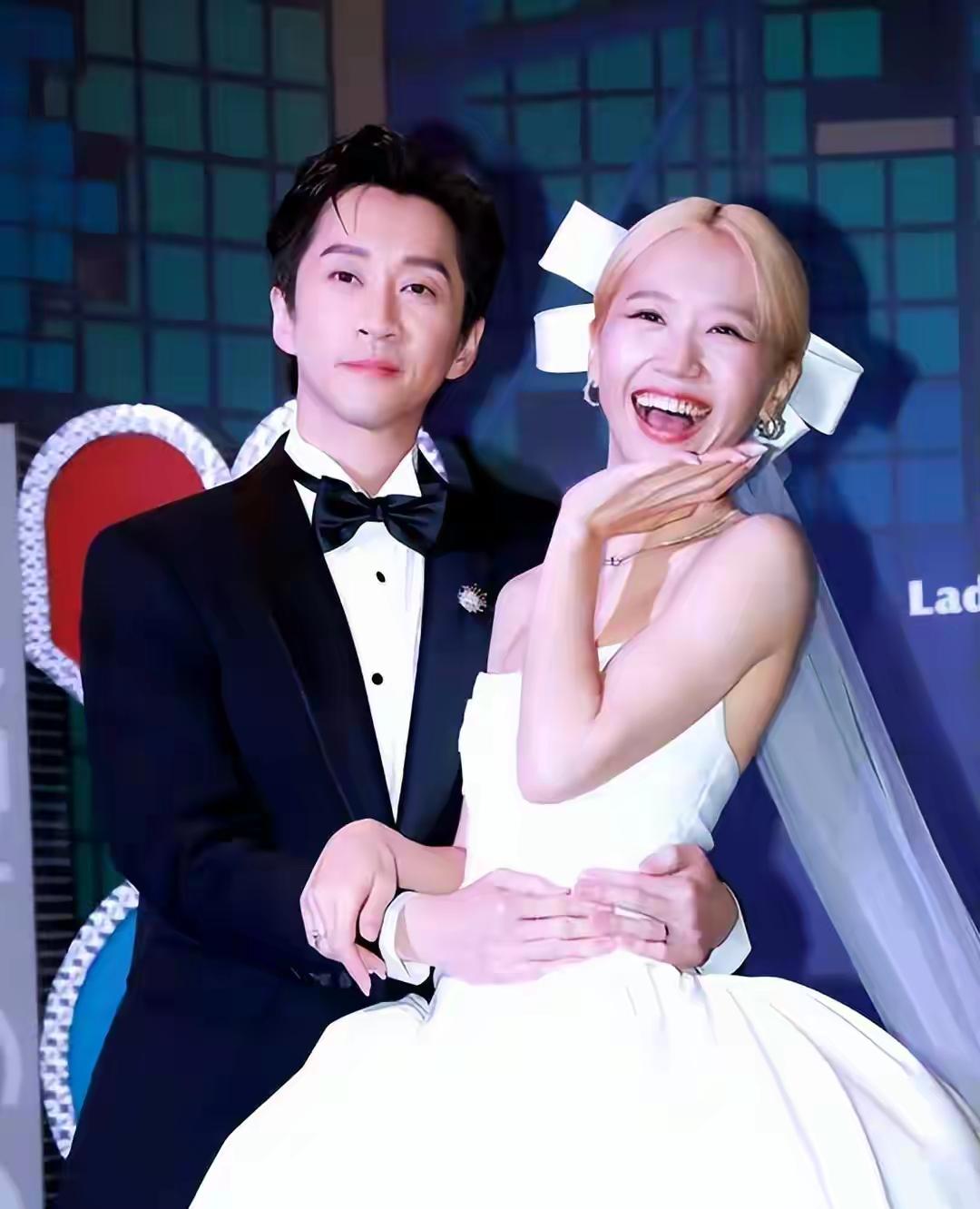 陈汉典结婚，小S没去现场却风头出尽！陈汉典前天和同为主持人的lulu结婚大礼