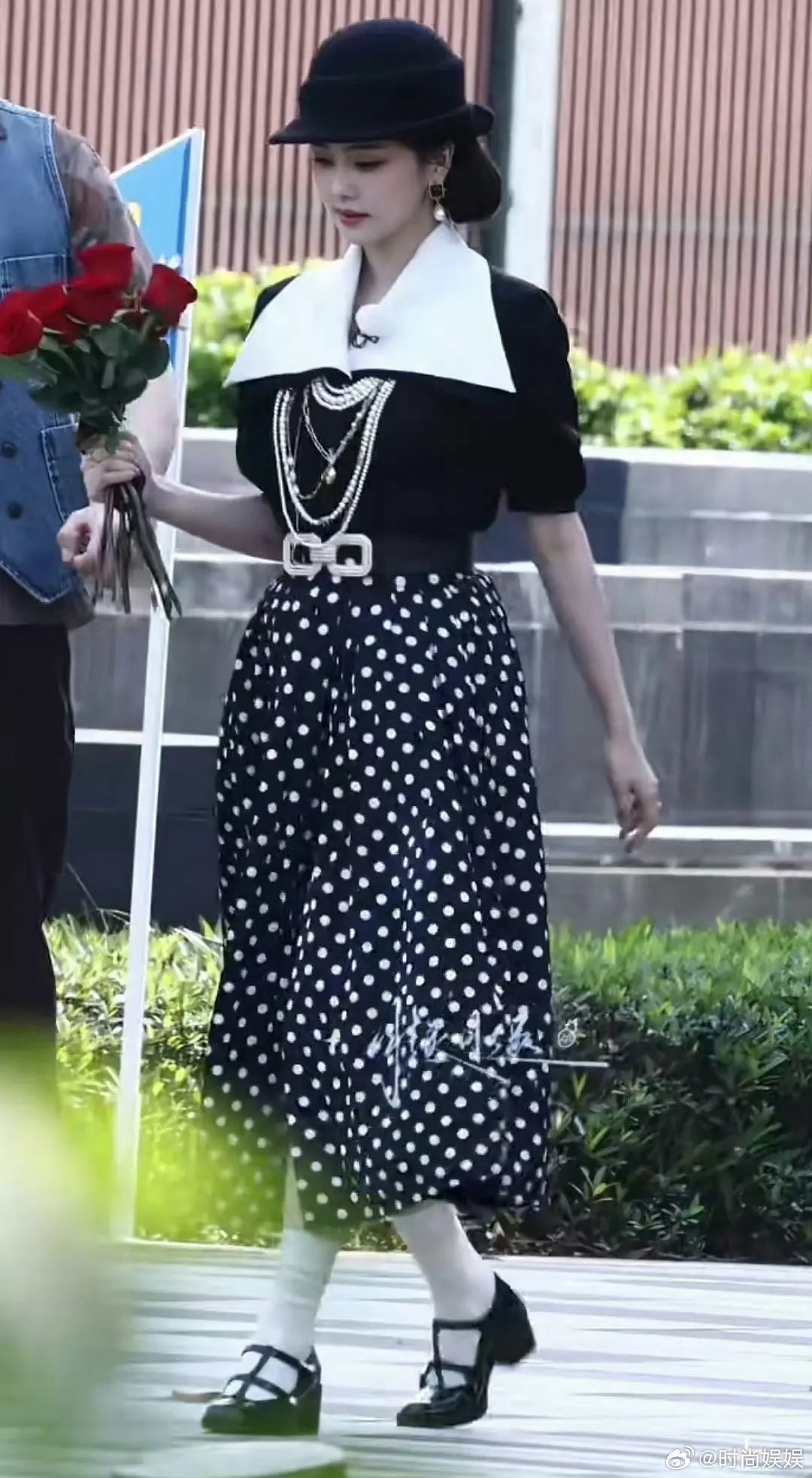 感觉白鹿就是典型的红气养人都变漂亮了