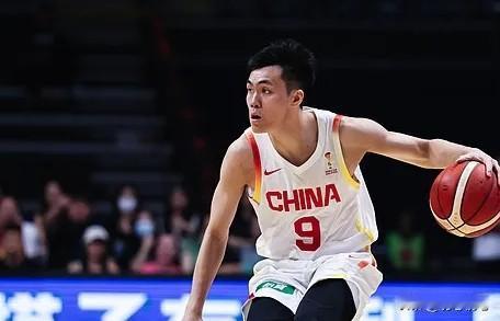 大秋真心认可！从NBL无人看好到男篮奇兵，庞峥麟的逆袭太励志胡金秋谈庞峥麟