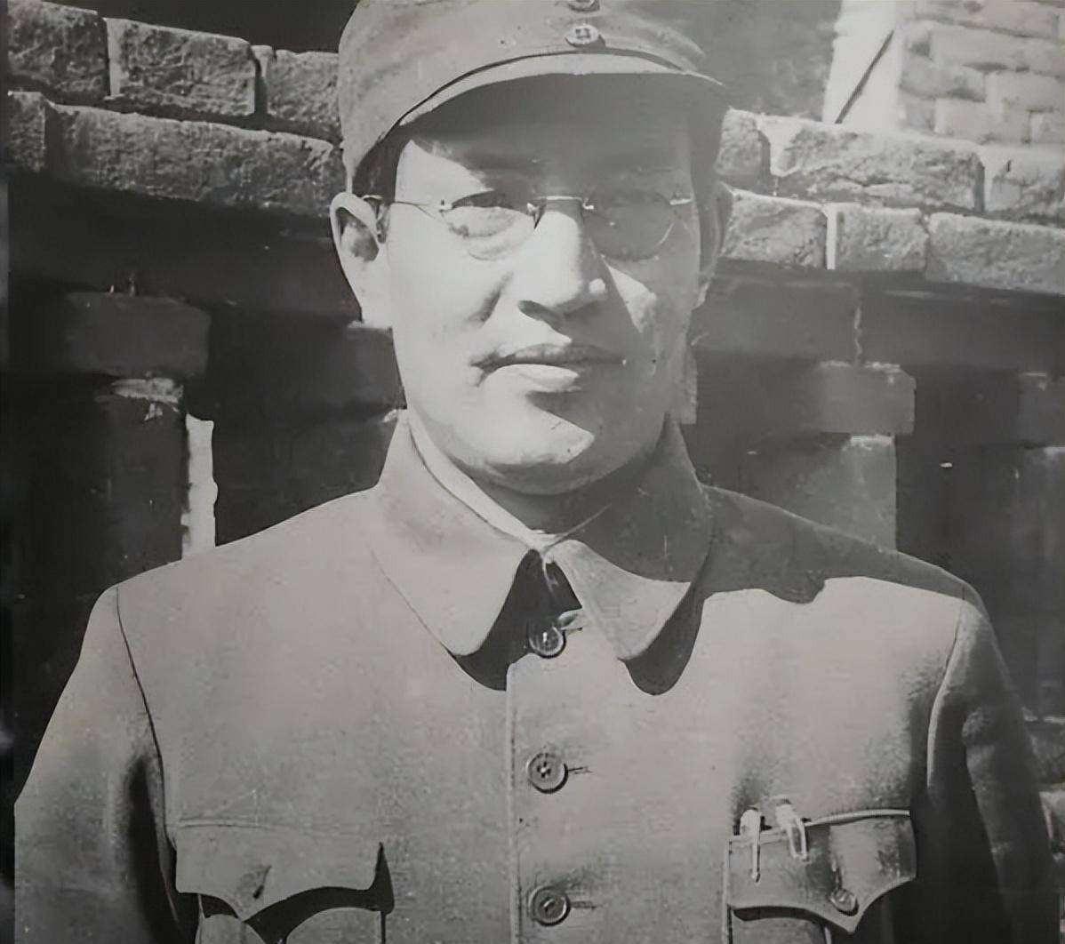 山东根据地一把手朱瑞，为何被罗荣桓取代？徐向前离开是重要原因“1943年3月的