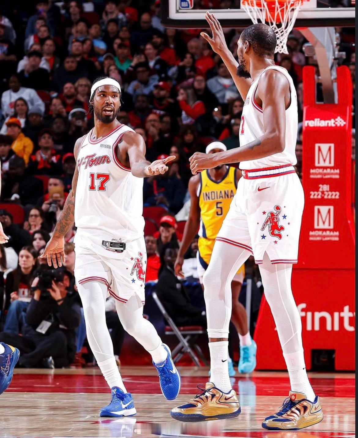 杜兰特谈伊森：“我相信其他球队还需要时间去研究如何限制伊森，但在我们过去几场比赛