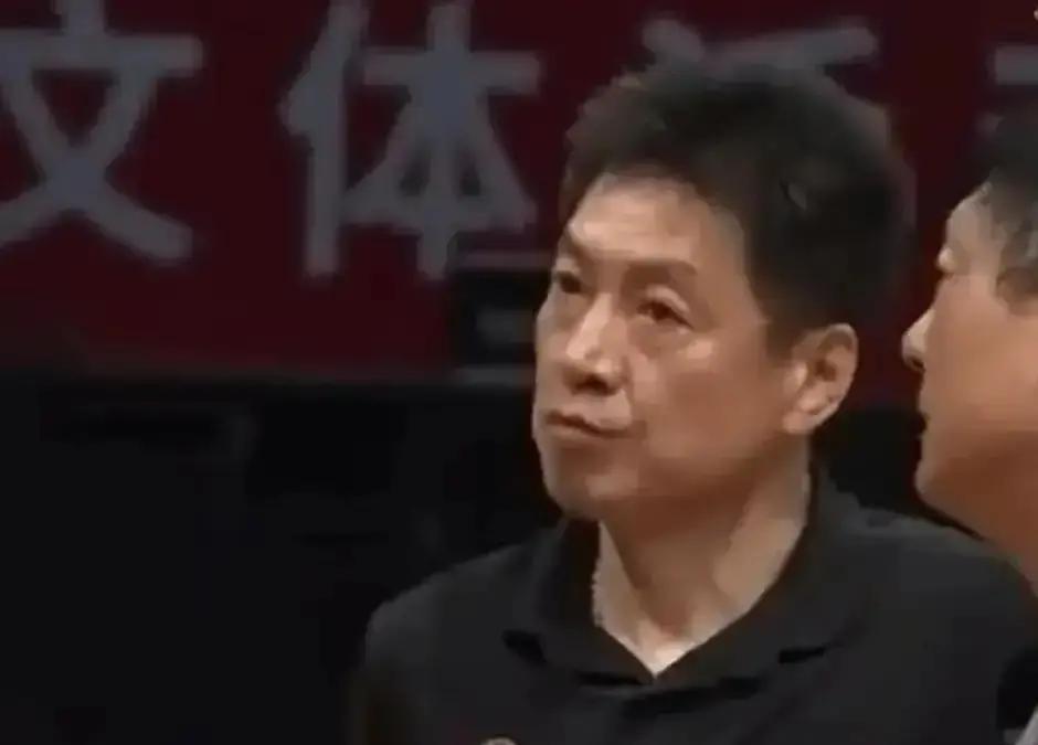 禁赛两年，他还能翻身吗？李春江被禁赛那天，很多人以为他的教练生涯就此结束。