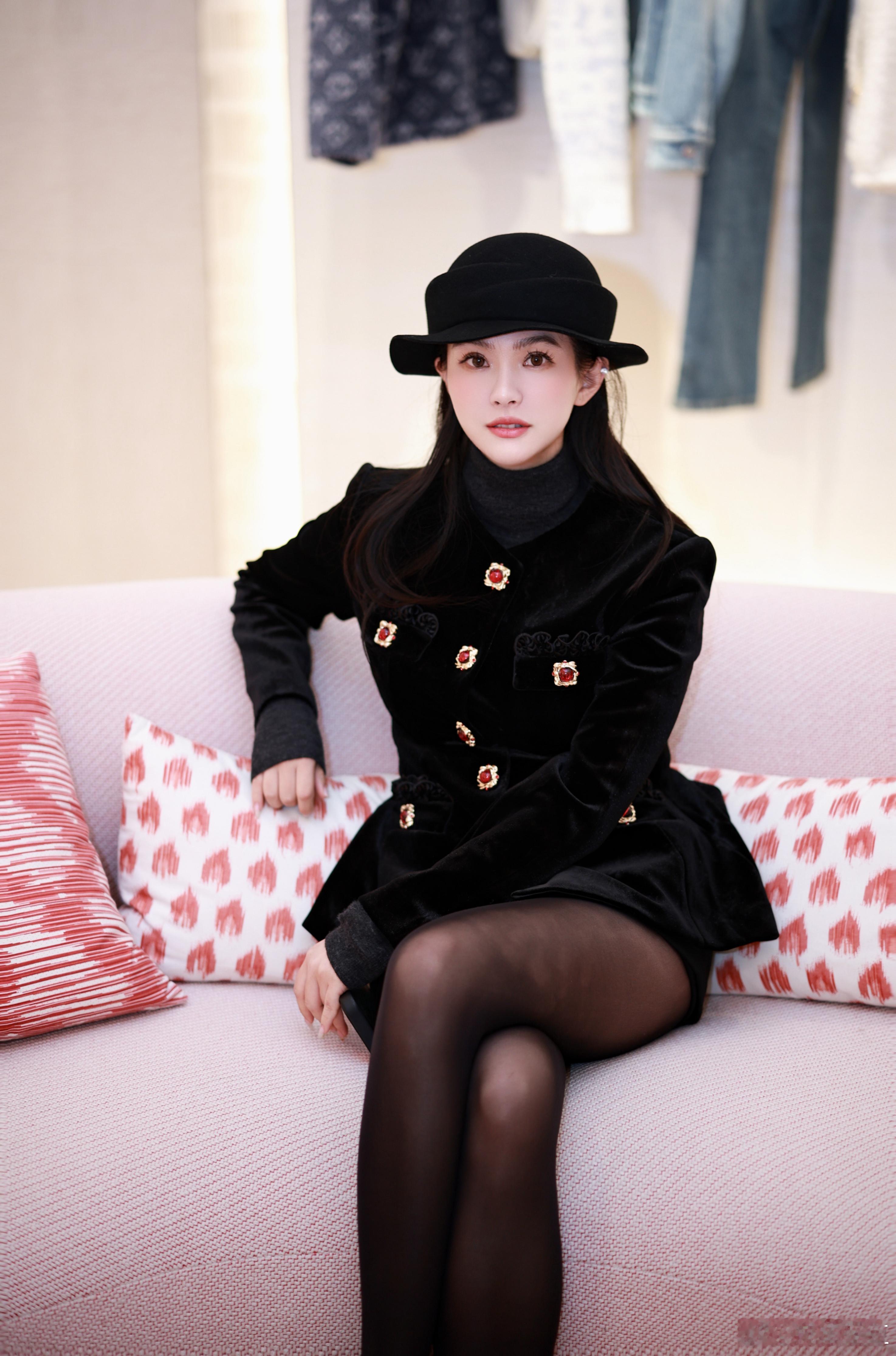 周末愉快！姐姐要在评论区请喝奶茶🧋你要不要来试试嘛