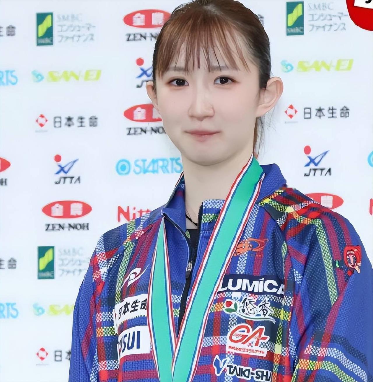 早田希娜不再美丽！如果说20岁之前的早田希娜是美女，不会有任何疑问。但随着岁月的