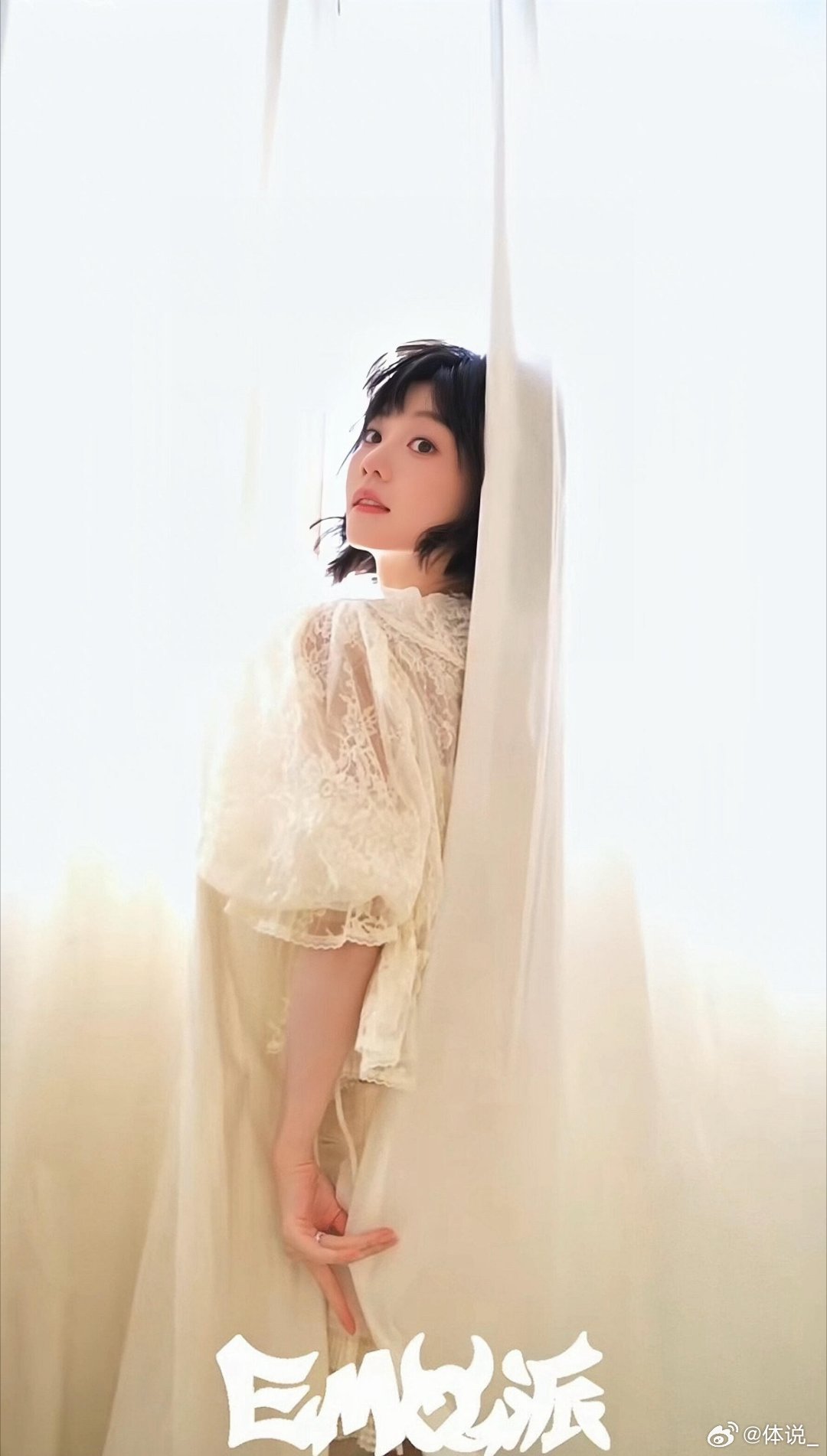 胡意旋短发胡意旋短发太绝了！甜妹秒变酷飒，温柔里藏着灵动，颜值真的能打。胡意旋