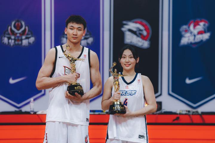 山西队迎来了新的强力锋线！只要他能够顺利完成注册，山西这支球队一定能够在未来的比