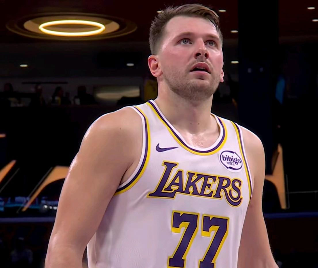 湖人耻辱3连败！谁是罪魁祸首？湖人主场迎战近期同样低迷的火箭（各种离谱的输