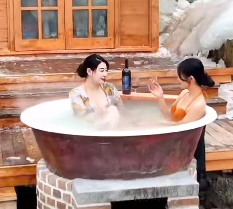 什么是员工的忠诚度?员工是否忠于公司其实是互相的，公司怎么对员工的，员工就会怎