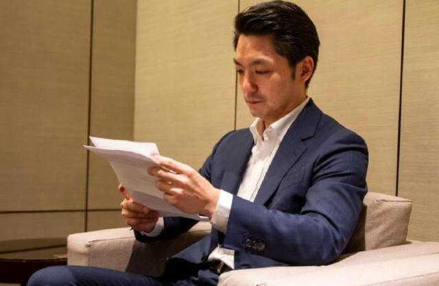 蒋万安是不是蒋介石后代这事儿，民进党居然主动闭嘴了！台媒爆料，赖清德亲自下令“别