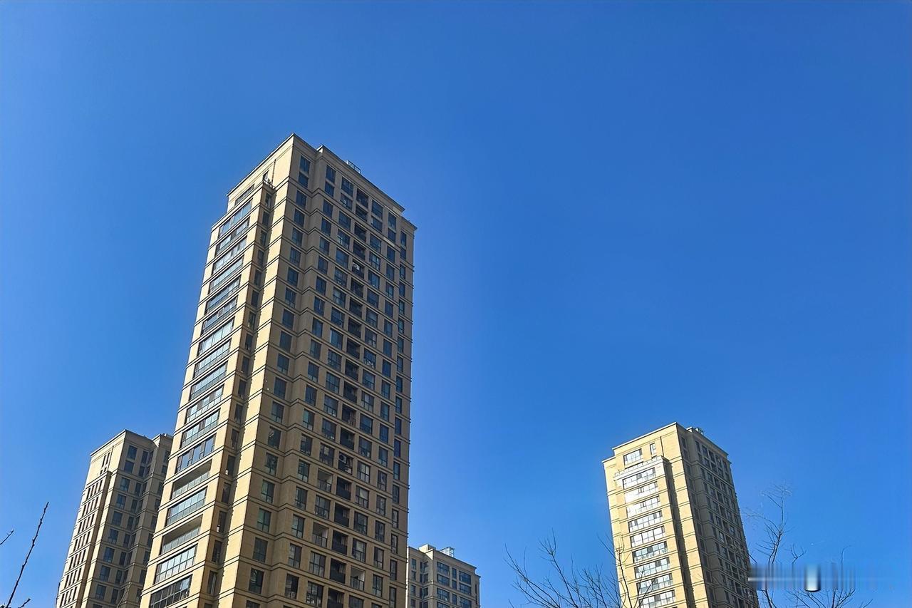 我朋友前两年手里攒了80多万结果，头脑一热，买了套房子，说是用来投资2年下来