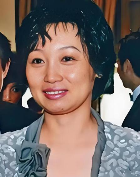 施幼珍一句话火了！娃哈哈竟是因莉莉降生才有的宗庆后蹬着三轮车送货时，车