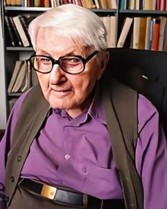 1941年，西方把青霉素列为军事机密，中国老百姓和军人伤口发炎红肿后，往往因为没