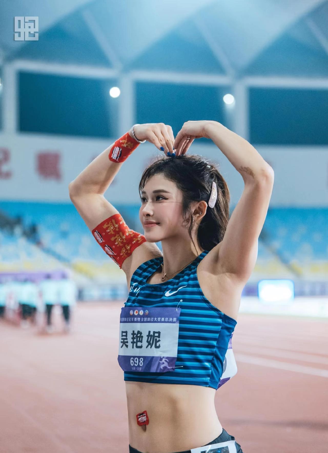 吴艳妮也开始意识到问题的重要性了这次的全运会不只是普通的比赛更是为队伍输送精