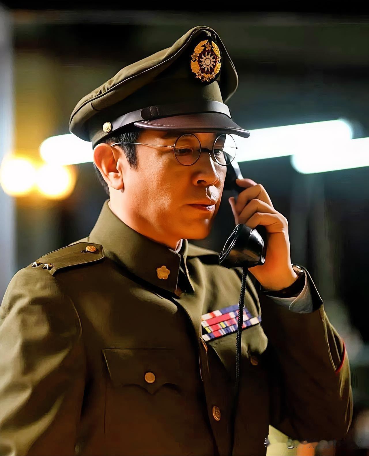 很多人知道于和伟演戏演得好，也知道他唱歌唱得好听，但是很少有人知道，他还有另一重