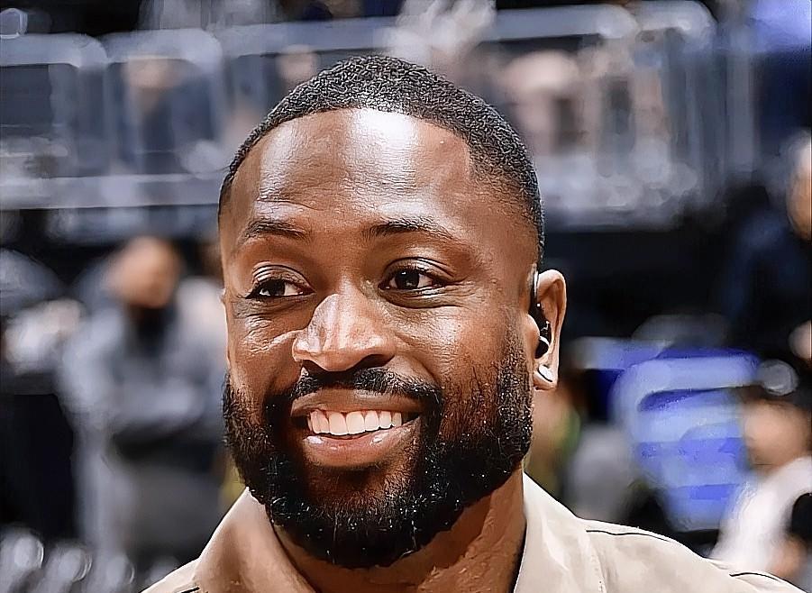 热火名宿韦德所言极是啊！近日，韦德接受采访谈到雷霆球员亚历山大造犯规方式时说道