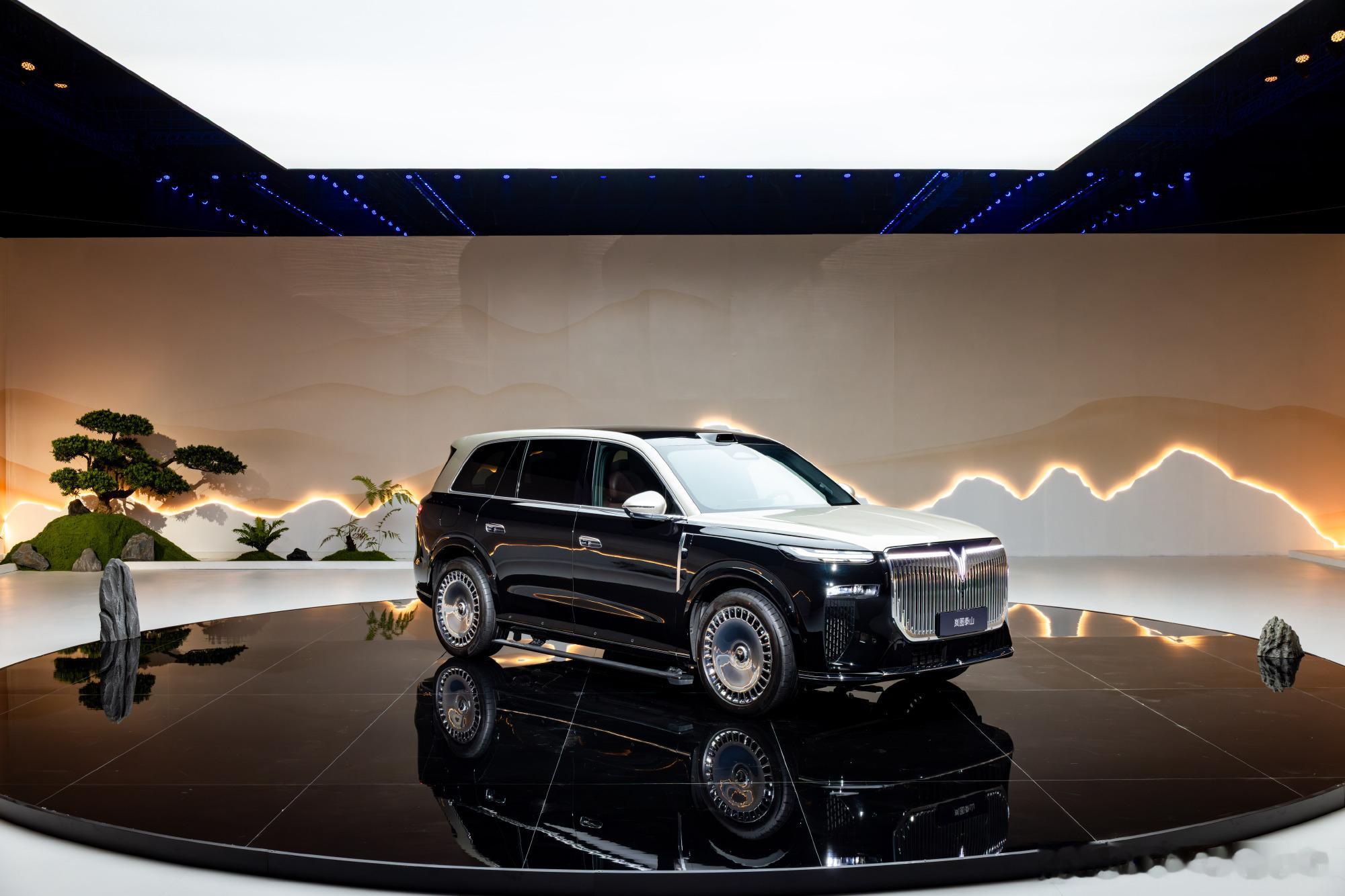 开启预定，37.99万起。其有个挺值得留意的配置——用了和尊界S800同款的宁德