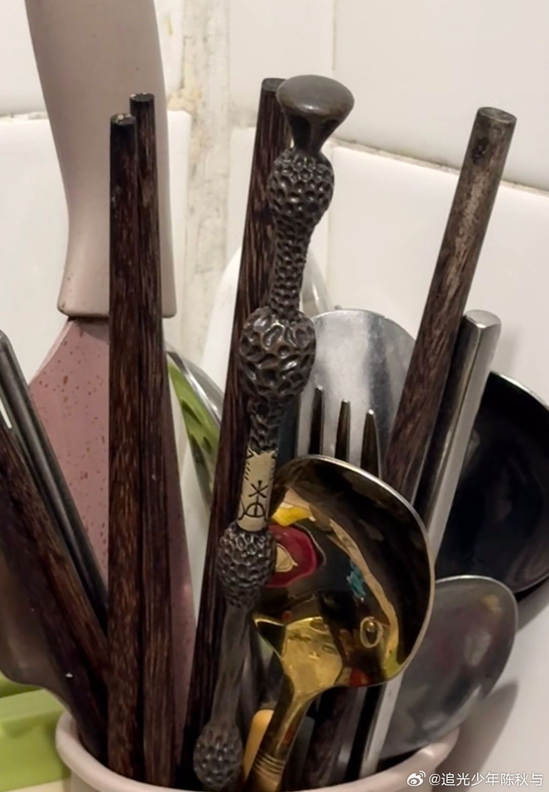 怎么告诉爸妈这不是筷子哈利波特禁止拿魔杖吃火锅具象化了筷子也是一种文化你好春天校