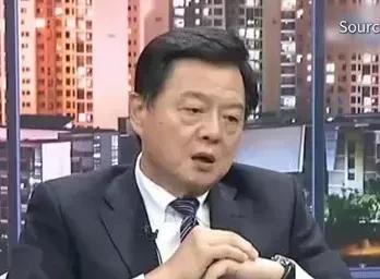周锡玮：只要祖国能够强大，我什么都可以牺牲。在台湾的众多名嘴中，我比较欣赏周锡