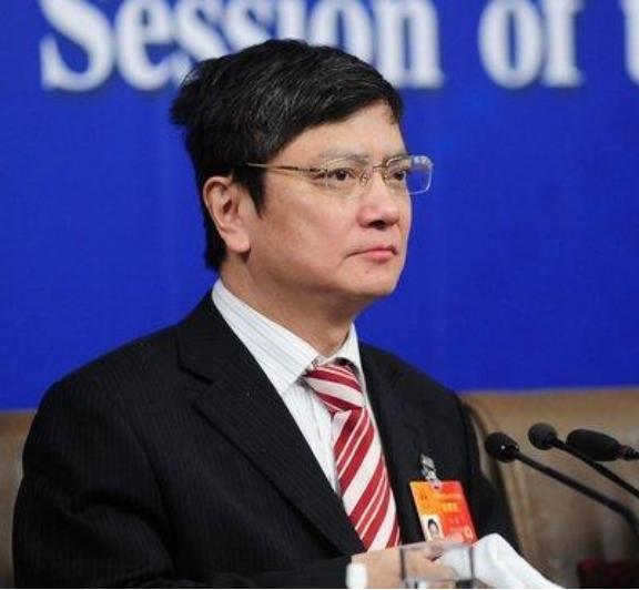 AI浪潮不可逆！郑强教授担忧就业，但真正风险是中国制造被时代甩开