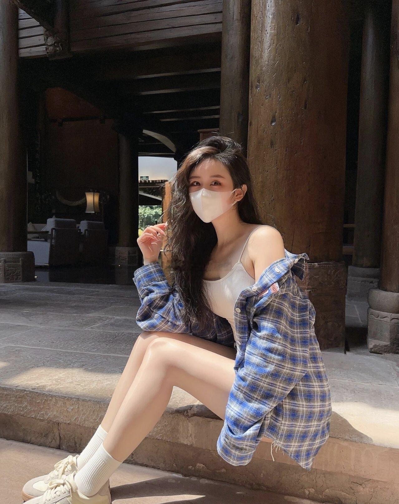 踩着阳光的步调，在喜欢的氛围里虚度时光～