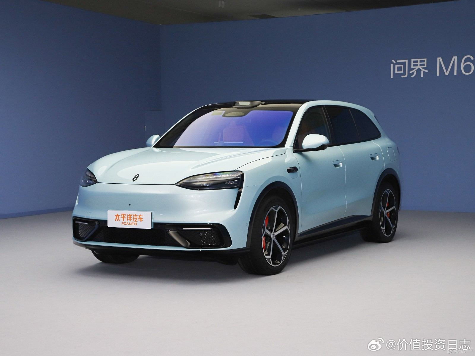 3月23日，问界M6正式开启预订26.98万元起。新车定位中大型大五座SUV，增