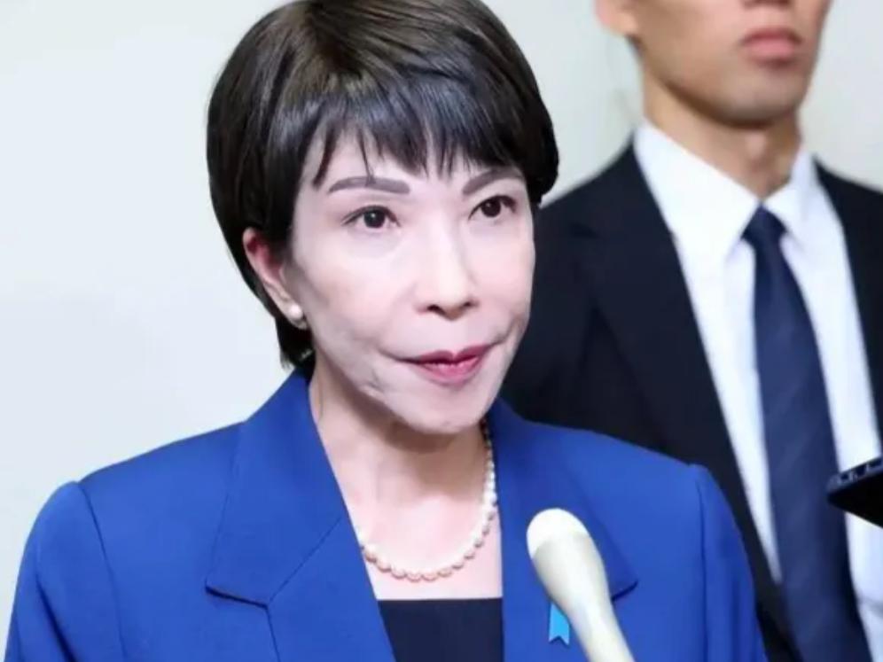 苦等十多天，高市终于迎来“救兵”，中国接下来的做法更致命。高市好不容易等来两路“