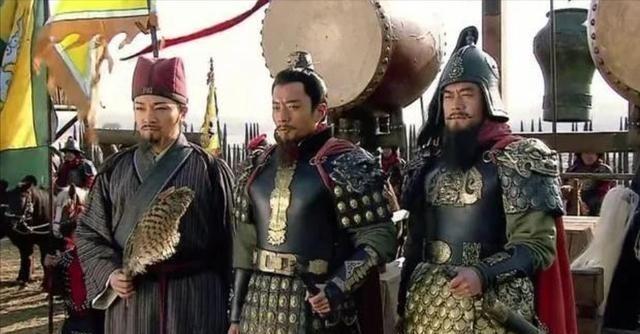 方腊仅有8员大将，为啥却让梁山损失了70名好汉？原因很简单方腊那八个人确实是硬