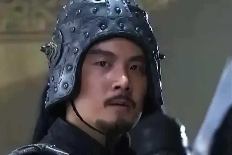 赵云和张任是同门师兄弟，师父叫童渊，一身"百鸟朝凤枪"。落凤坡上，张任一通乱箭射