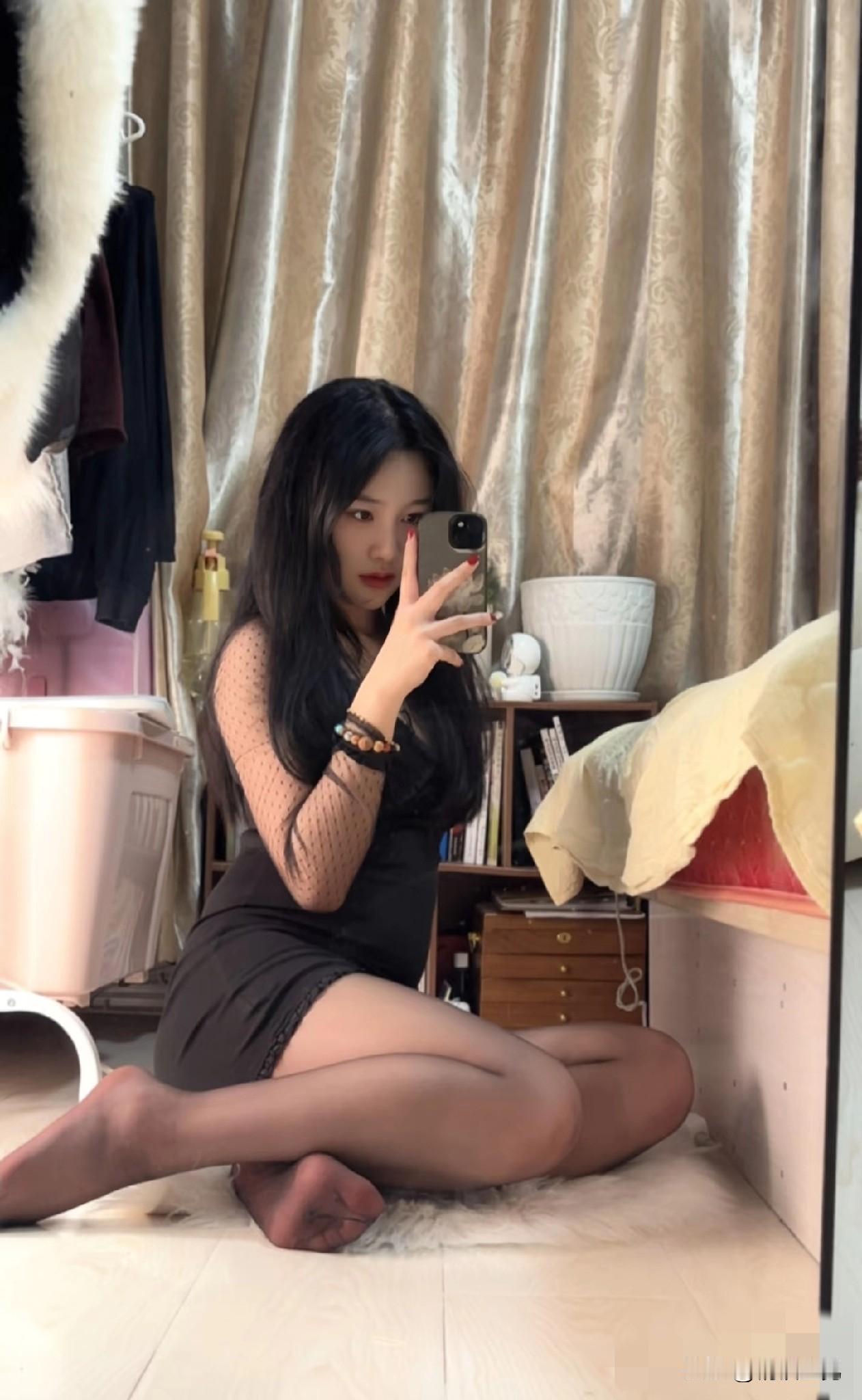 关注我，我将持续更新美图都来给我点关注我美女