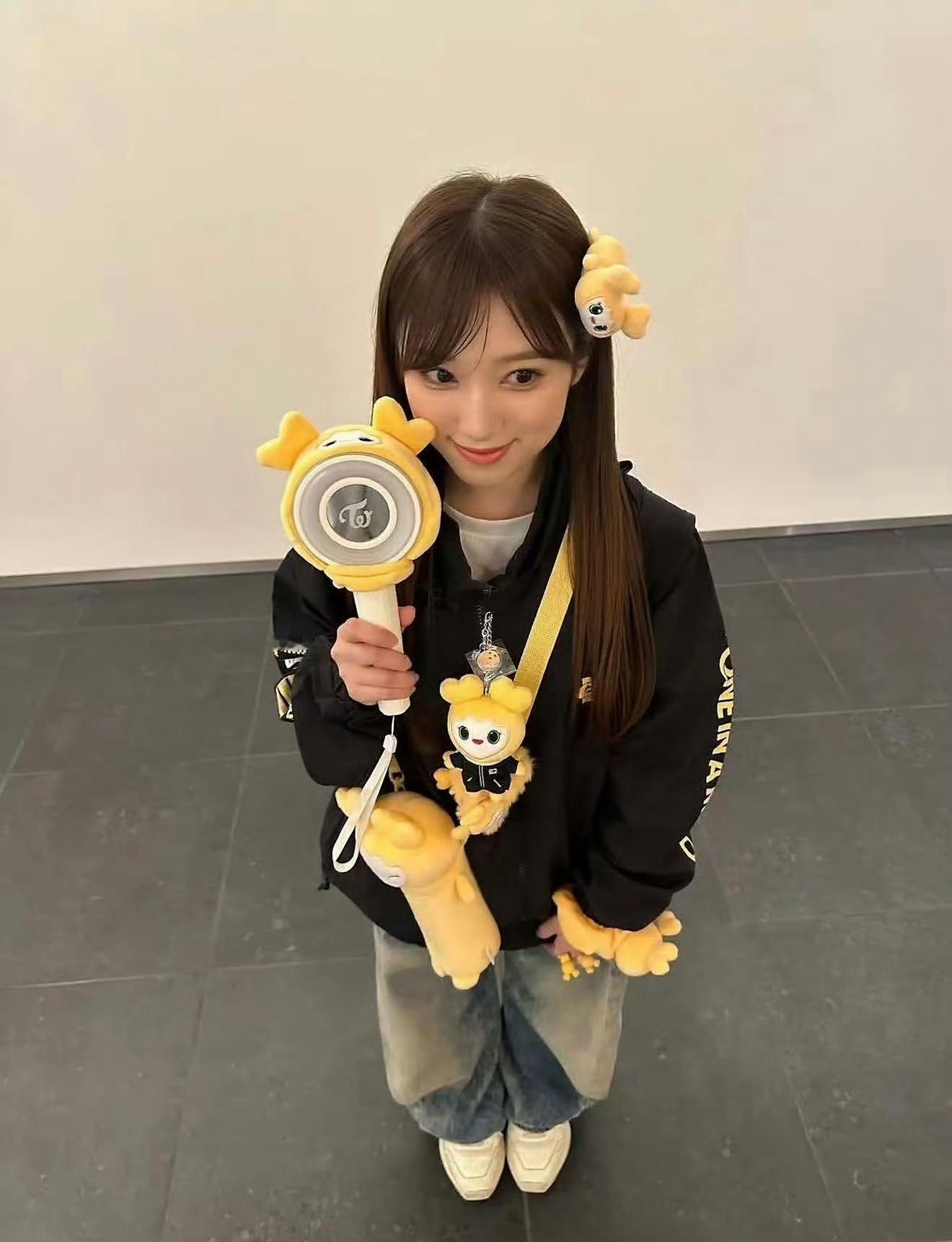 矢吹奈子身高149cm也能做爱豆真的不能理解身高有那么重要吗，爱豆最重要的难道