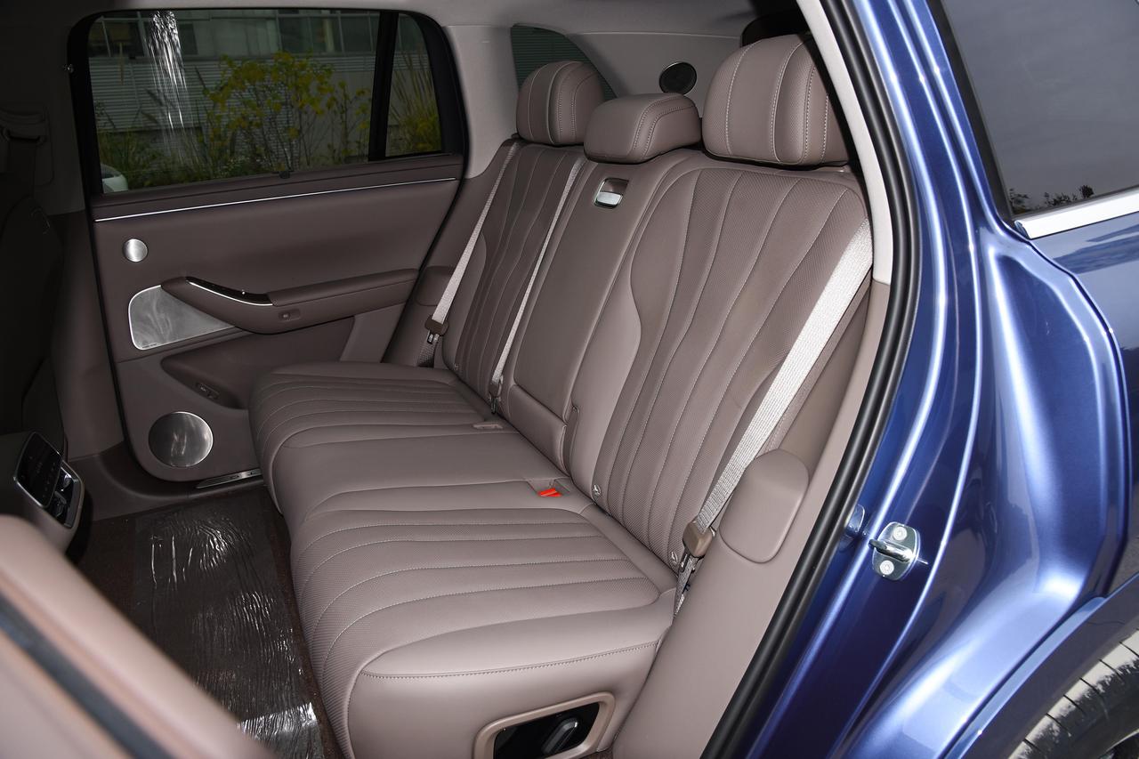 问界M7增程长续航版14款配置选购全指南问界M7增程长续航版的14款配置本质是