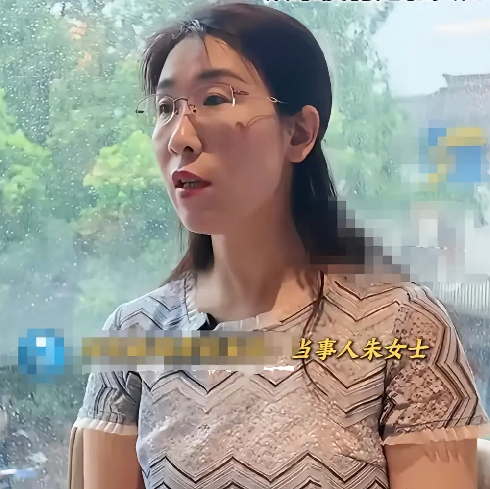 最近消失了半个月的上海朱女士婚外胚胎案又翻出热度，不少人发现她找律师团队没人接，反倒是她丈夫那边直接