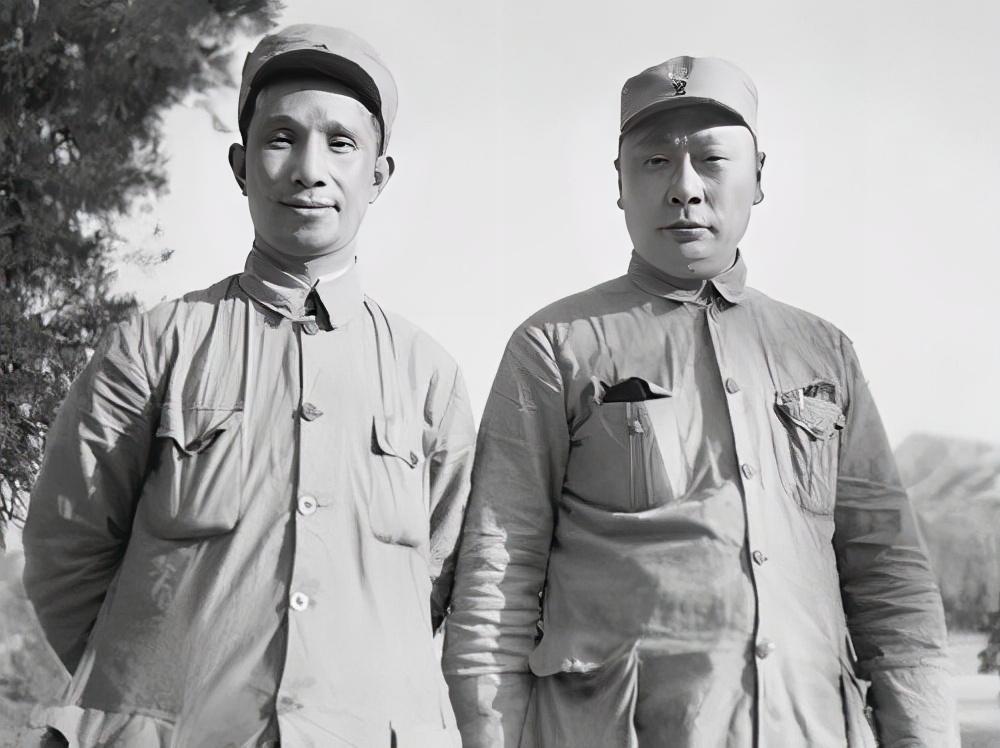 孟良崮战役中，粟裕在前指打电话下达命令，在和一位纵队司令员通话，谈到调整指挥关系