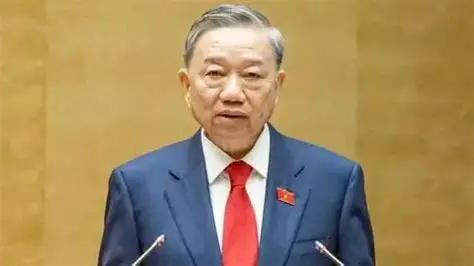 现场签约!越南对华作出保证，苏林坐上离京高铁，临走前献出重礼从入境之