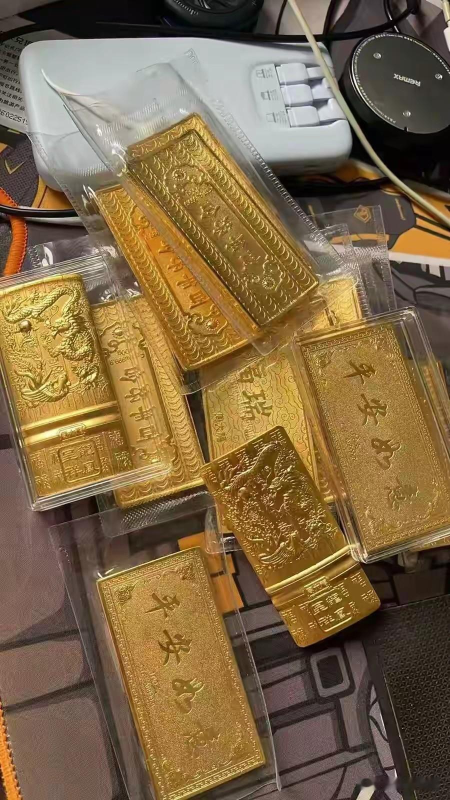 这不是朋友，是坑友！男子相信朋友拿金条抵押，借给对方250万，结果一查金条都是假