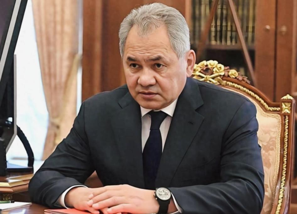 普京动作太快了，还没等中国出手，就派绍伊古去了越南。中日战机在空中碰了一下面