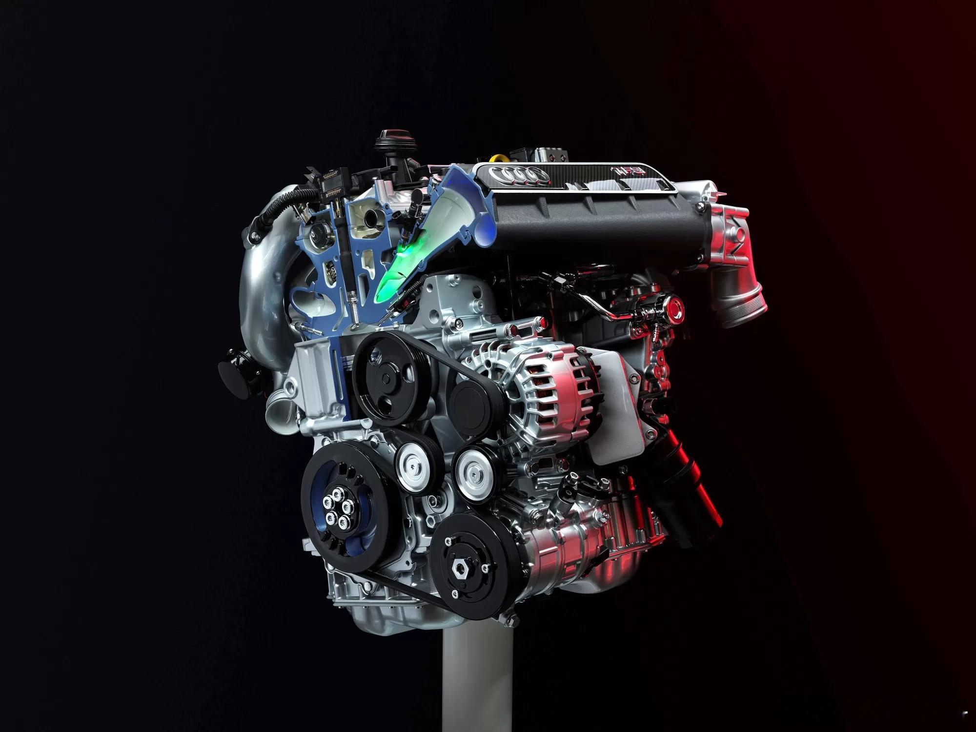 为庆祝自家五缸机诞生50周年，奥迪提前开启一系列的预热纪念活动，其中就包括——