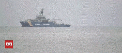 西方海盗集体出动：美国查扣第三艘涉委油轮，瑞典登上俄罗斯货轮没人想到，20