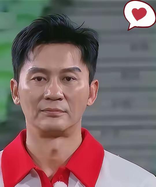 50岁的李晨在跑男里估计都快要跑不动了吧从第一季到现在，李晨都是常驻的嘉宾，其