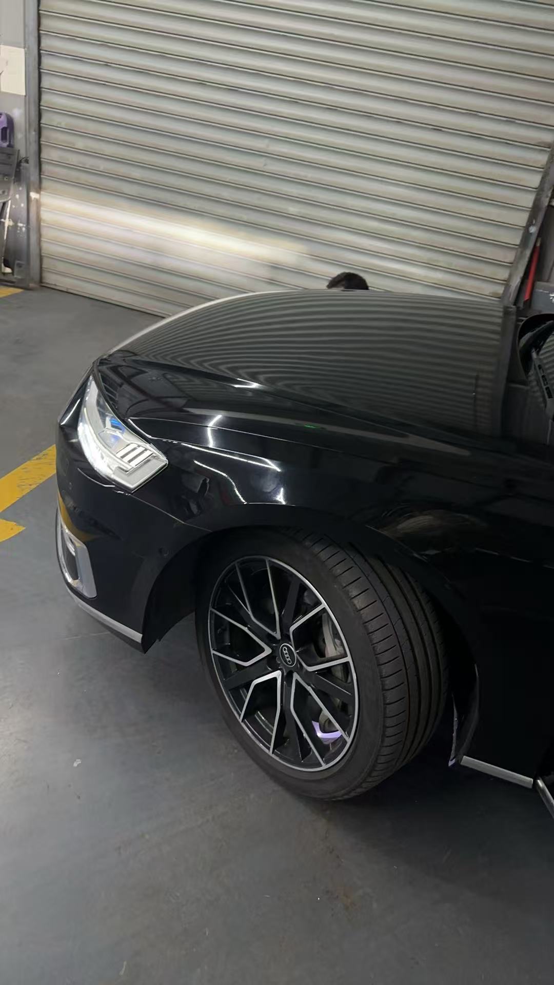 今天搞了一台3w公里不到的，22款顶配60的奥迪A8L，这车二手车性价比很高