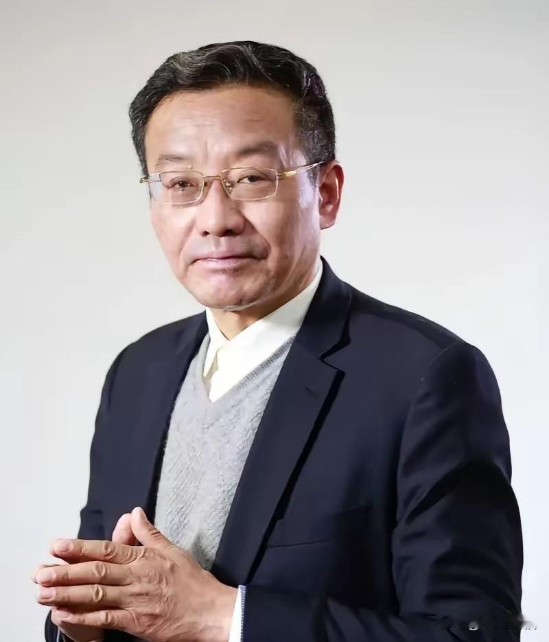 复旦大学教授王德峰一语戳破当代可怕的社会真相：1.我们进入了“精神普遍不安